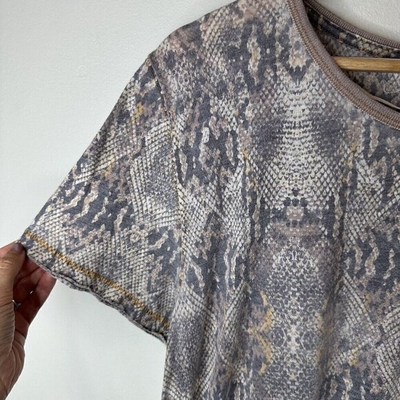 Free People We the Free Python Printed Tshirt Womens Gray Short Sleeve Snake PS - Picture 3 of 9